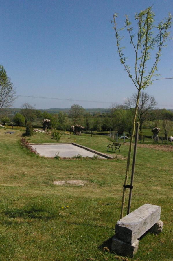 Au Charme D'Antan Panzió Féron Kültér fotó